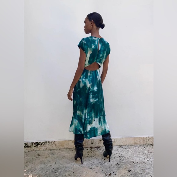 Aritzia - Babaton Hamptons dress in Peacock - Picture 3 of 9